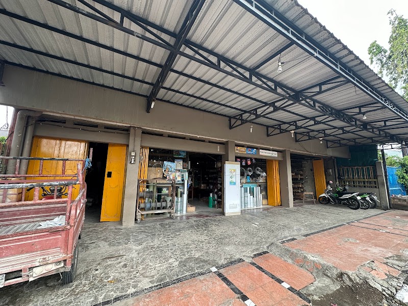 Nasrulbird: Jantung Toko & Retail Cilacap yang Selalu Menyenangkan